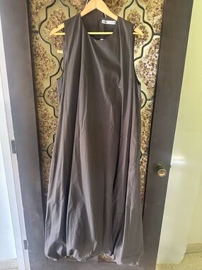 Zara Sleeveless Maxi Dress in Charcoal Gray